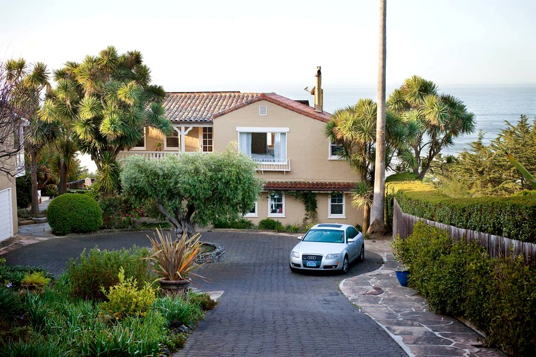 Willow Camp Estate and "R" House Beach Villa, Beach Houses, Stinson