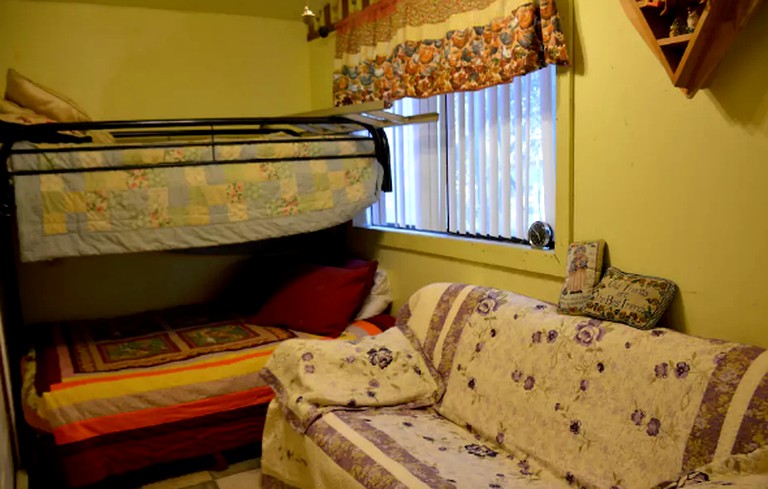 Cabins (Mountain Ranch, California, United States)