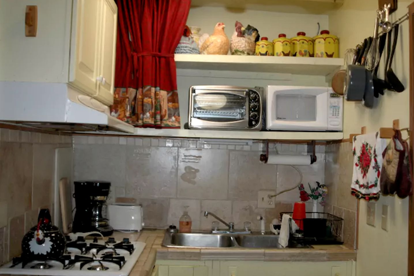 Family-Friendly Cabin Rental on Working Farm near Yosemite National Park, California