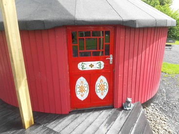 Cozy Dog-Friendly Yurt for a Relaxing Getaway near Charlestown, Ireland - Photo 2