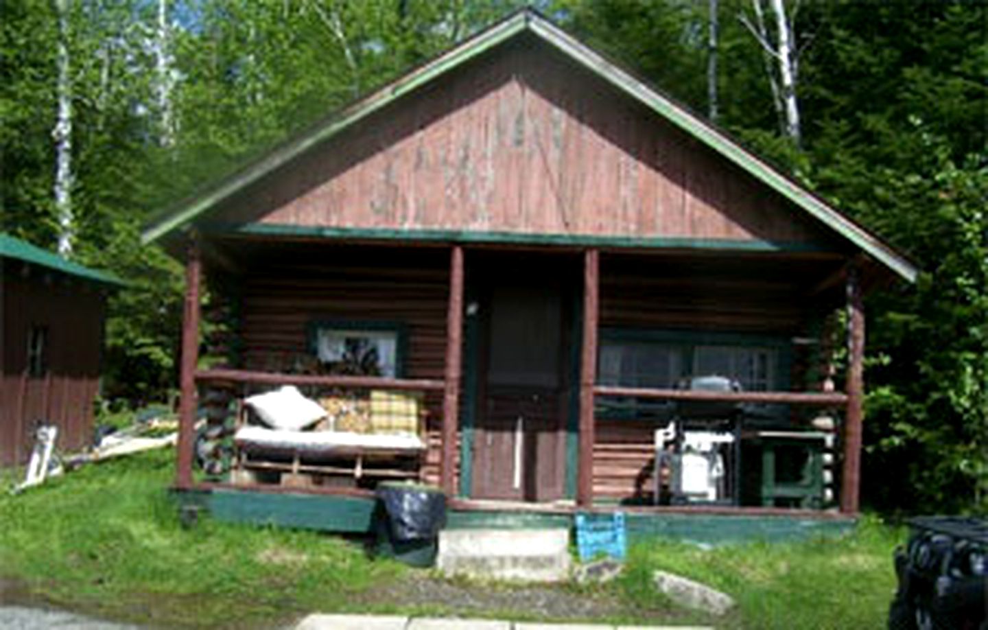 Tranquil Lake Cottage Rental in Canadian Wilderness of Ontario