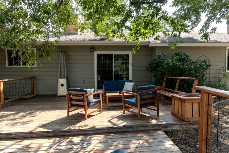 Adventure for All Ages – 4BR Family Retreat in Landers, Wyoming