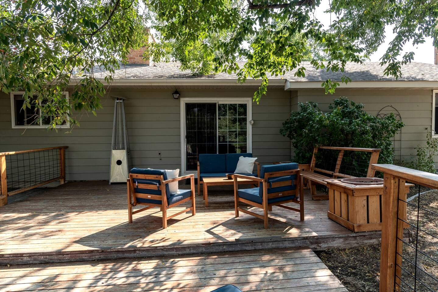 Remodeled Mountain Retreat with Hot Tub and Scenic Views Near Trails in Lander, Wyoming