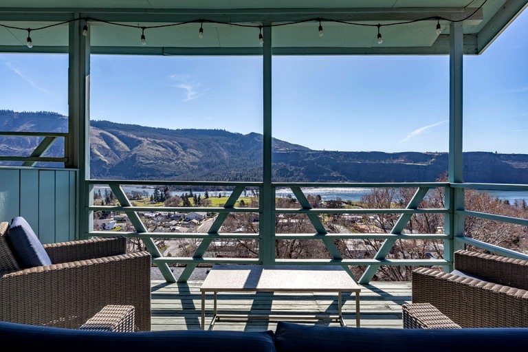 Vacation Rentals (United States of America, Lyle, Washington)