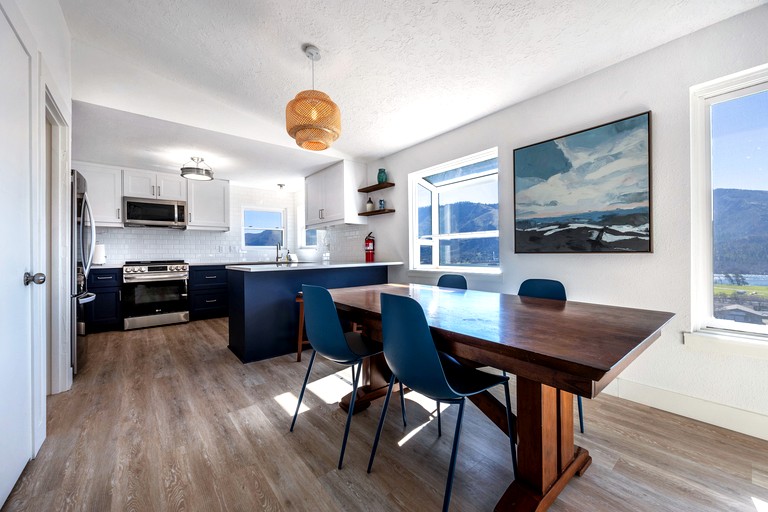 Vacation Rentals (United States of America, Lyle, Washington)