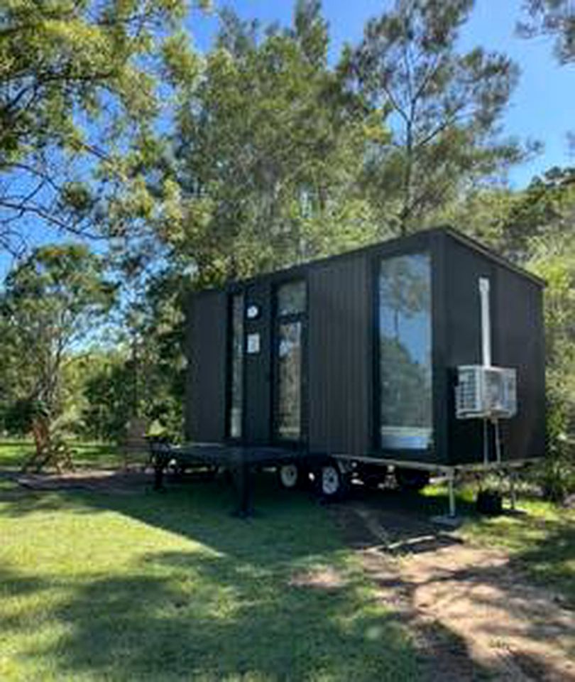 Wonderful Tiny House with Amazing Views and Lovely Exterior in Wights Mountain, Queensland