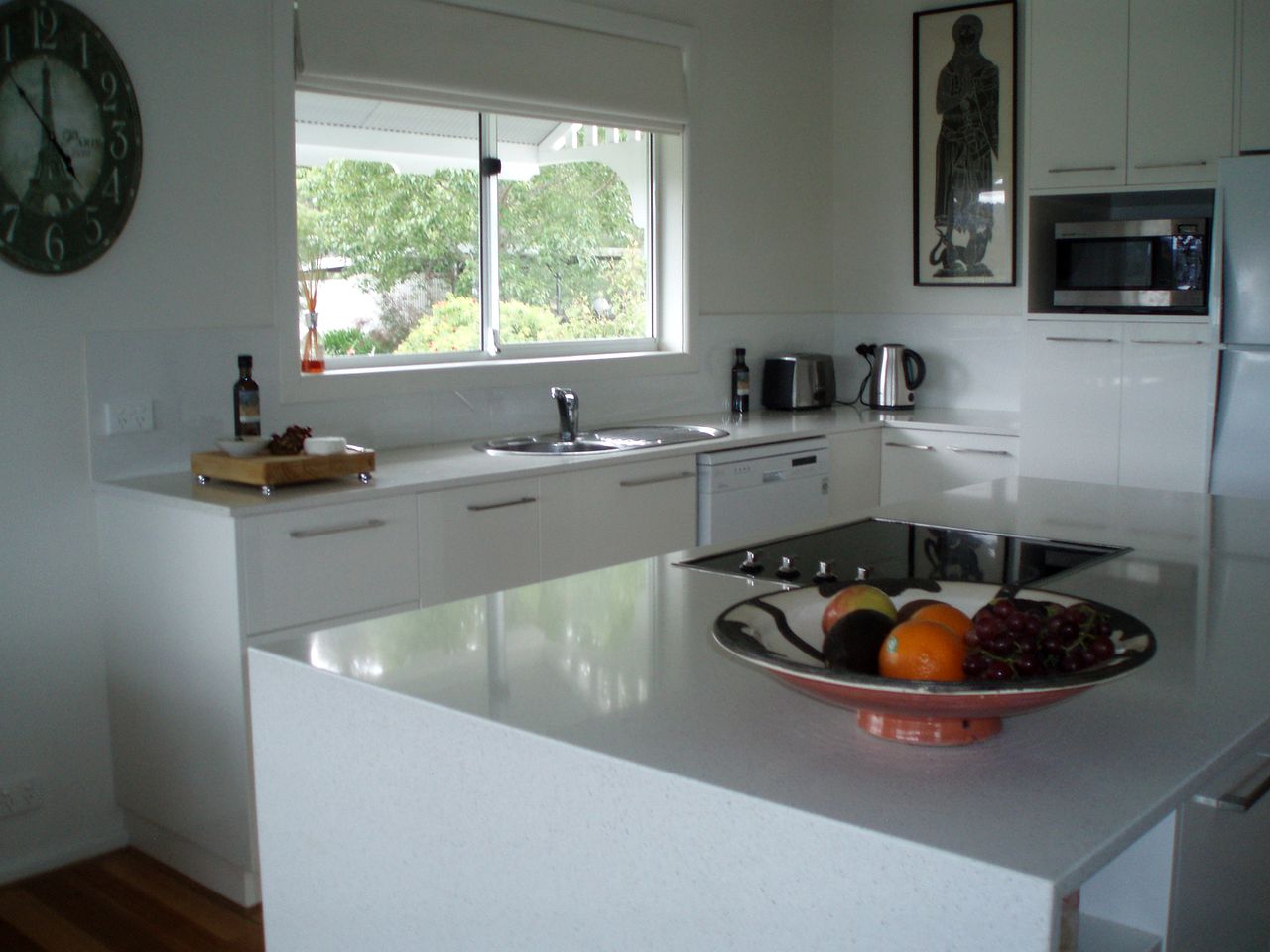 Tranquil Cottage Rental on 28 Scenic Acres in the Huon Valley of Southern Tasmania