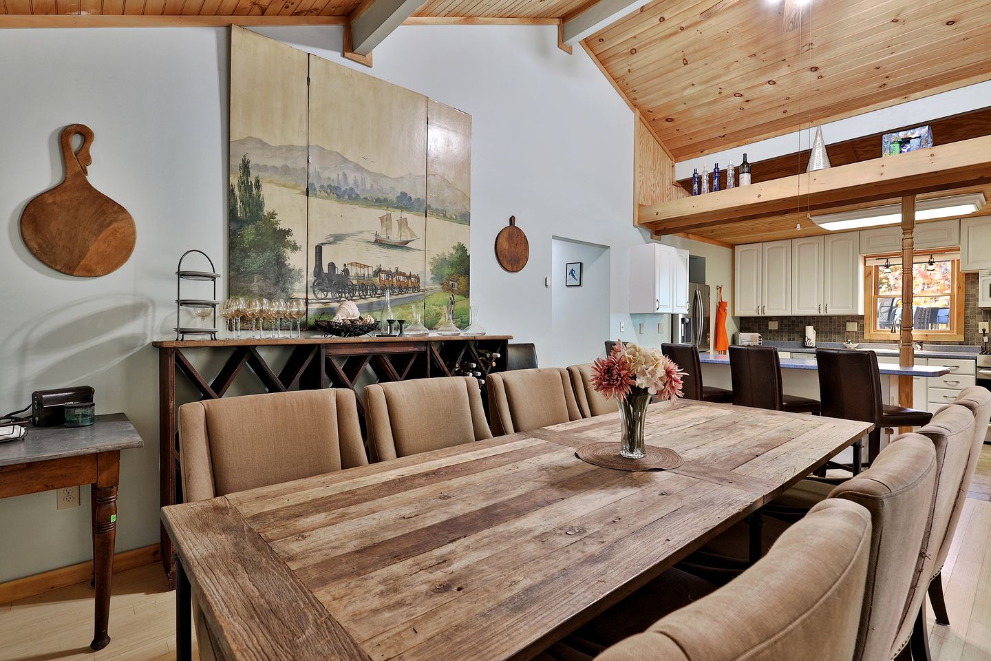 Enchanting Mountain Cabin Escape with Hot-Tub with Sensational Views of the Rolling Landscapes of Killington, Vermont