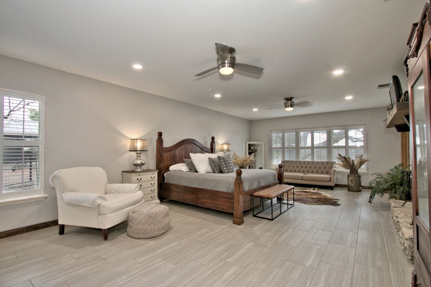 Luxurious German-Style Ranch Vacation Rental with Pool Access and Stunning Views in Bergheim, Texas