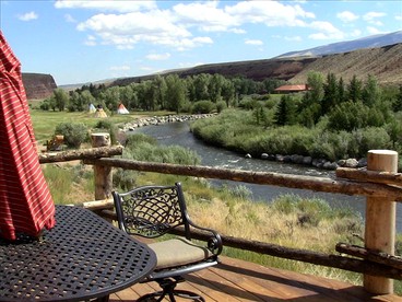 Rustic Riverside Cabin with Hot Tub in Dubois, Wyoming photo 2