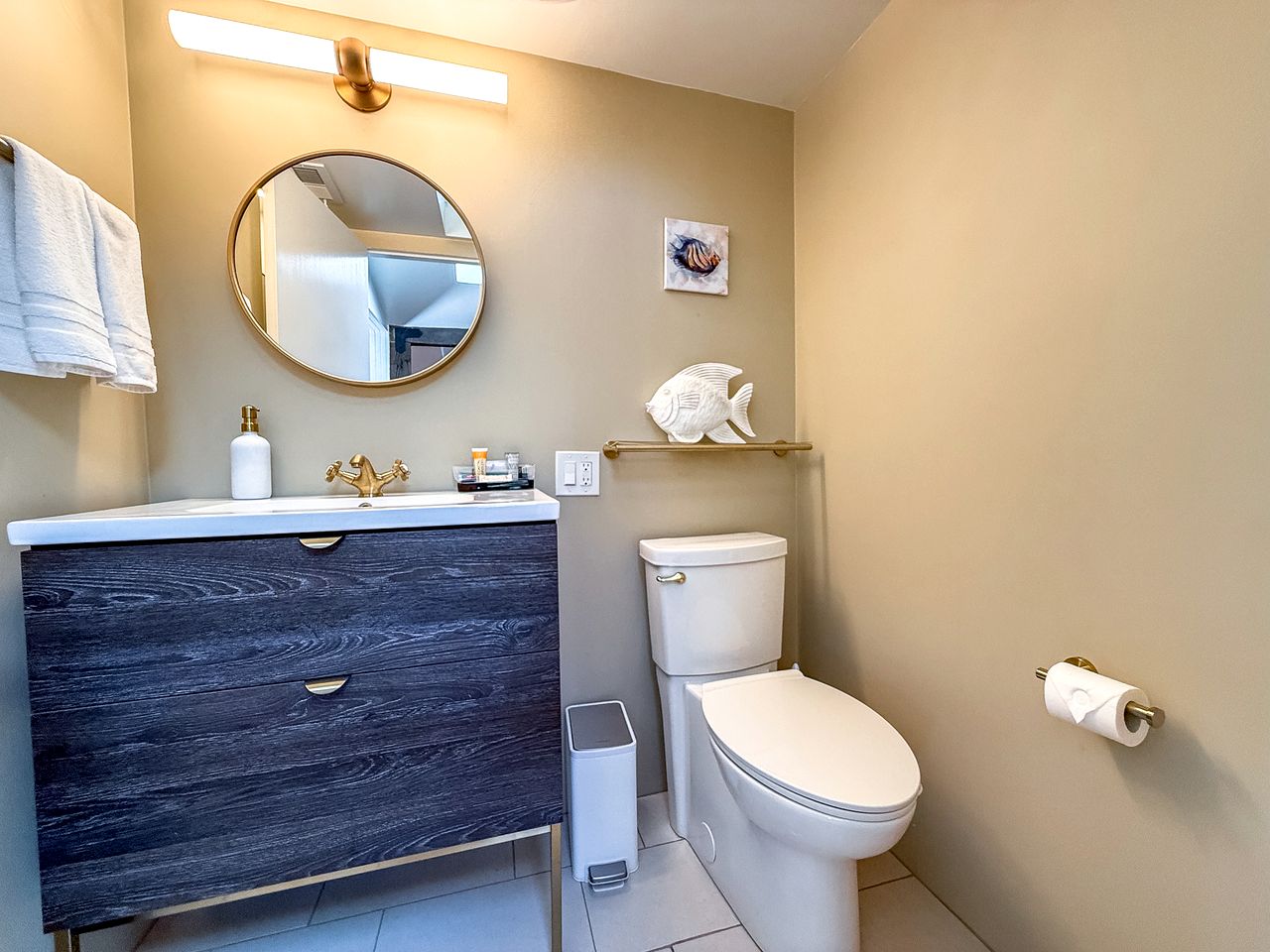 Gorgeous Coastal Cottage with Private Hot Tub in Bodega Bay, Perfect for a Weekend Escape by the Sea