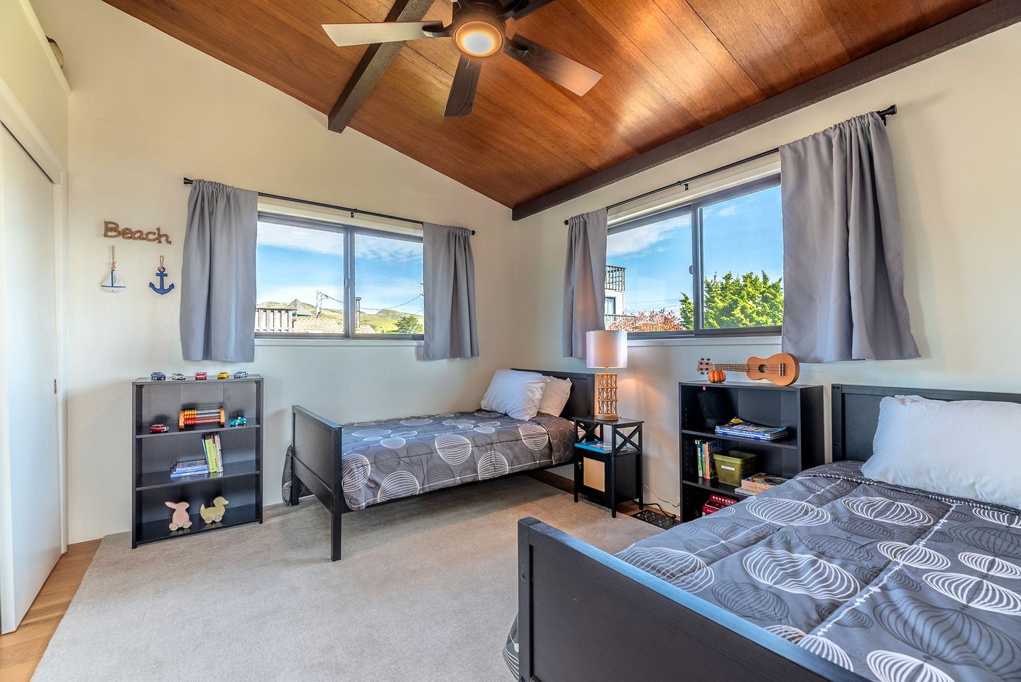 Gorgeous Coastal Cottage with Private Hot Tub in Bodega Bay, Perfect for a Weekend Escape by the Sea