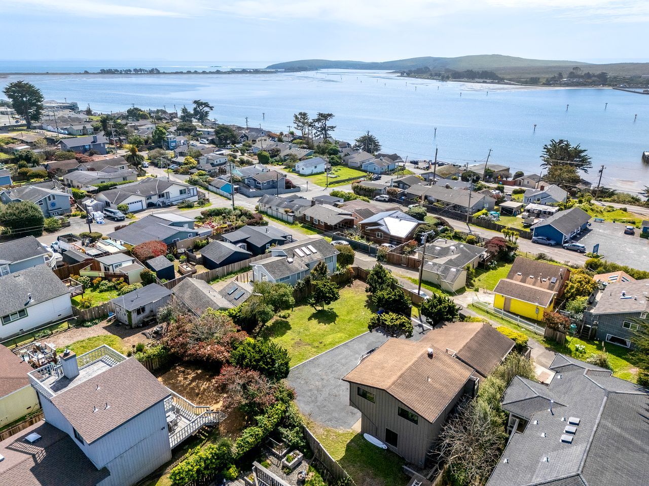 Gorgeous Coastal Cottage with Private Hot Tub in Bodega Bay, Perfect for a Weekend Escape by the Sea