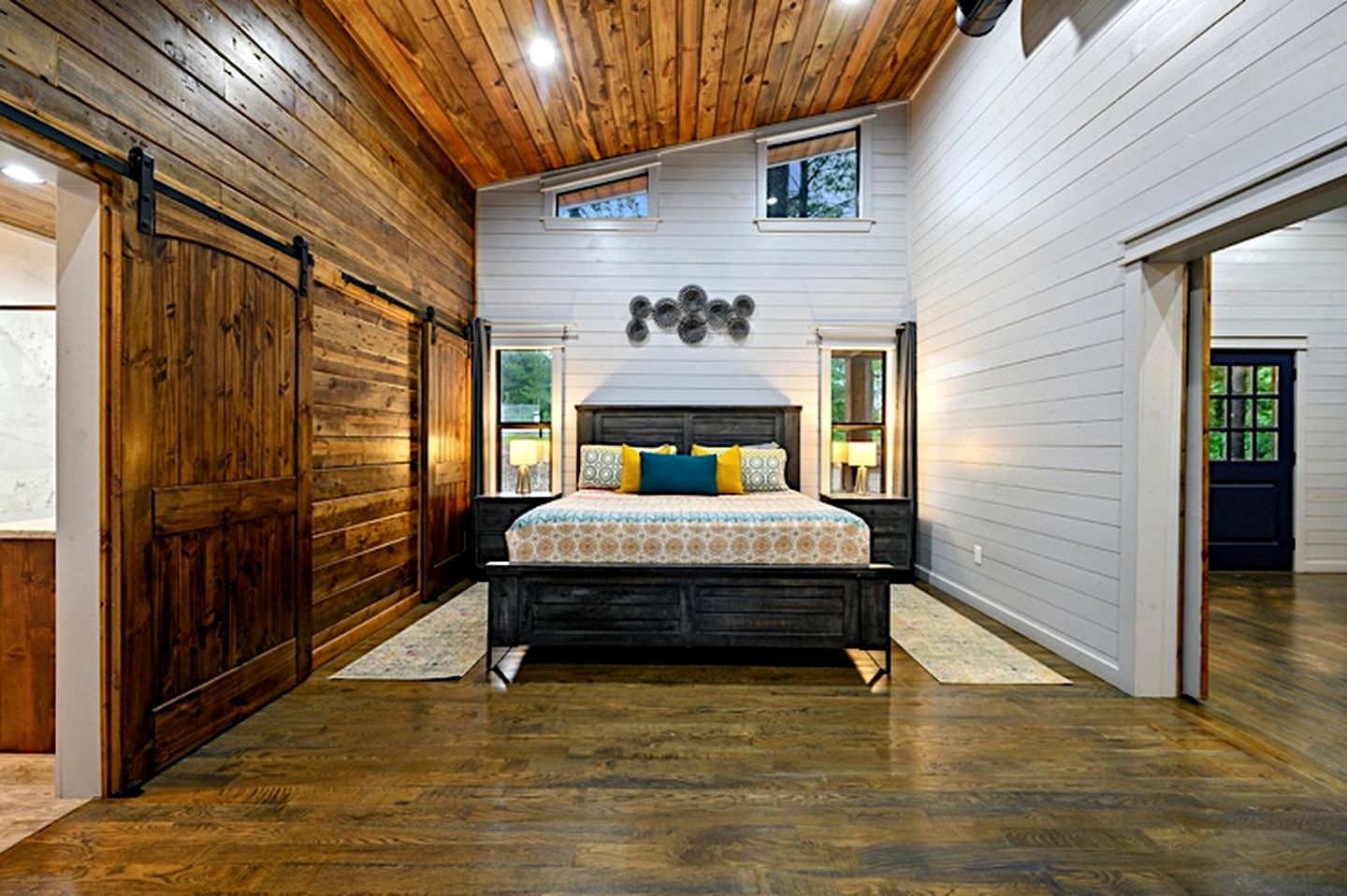 Romantic Luxury Cabin with Elevated Gazebo near Broken Bow, Oklahoma