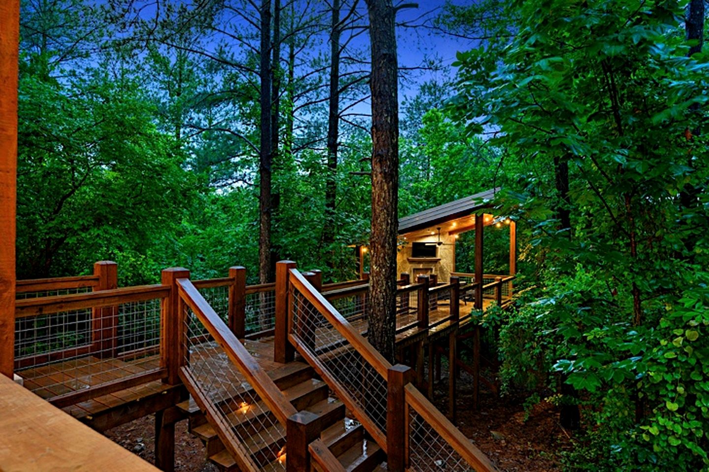 Romantic Luxury Cabin with Elevated Gazebo near Broken Bow, Oklahoma