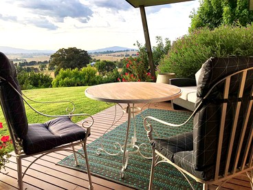 Wine Country Cabin Getaway with Gorgeous Views near Healesville, Victoria - Photo 2