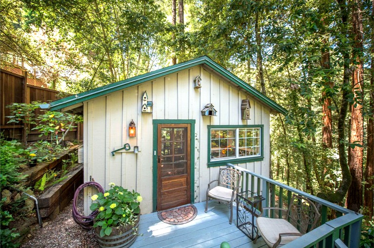 Cottages (Guerneville, California, United States)