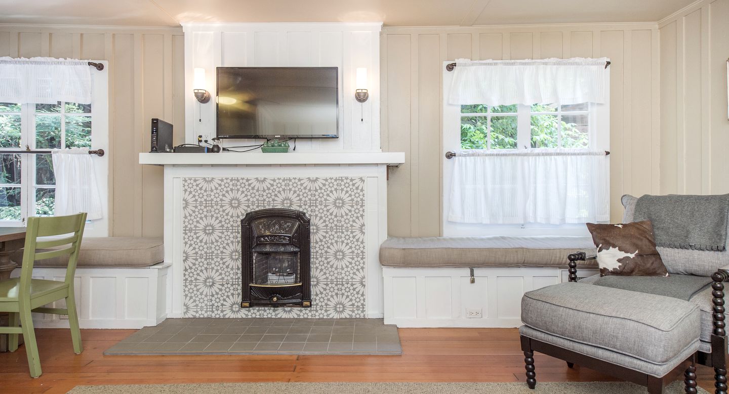 Charming Cabin Rental with Easy Access to the River in Guerneville, California