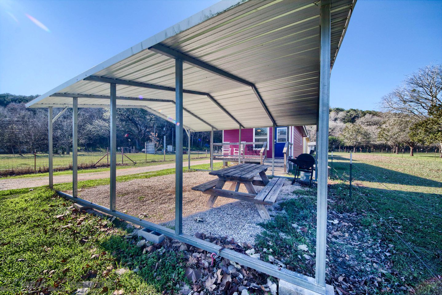 New Braunfels Glamping Cabin, Ideal for a Family Getaway in Texas