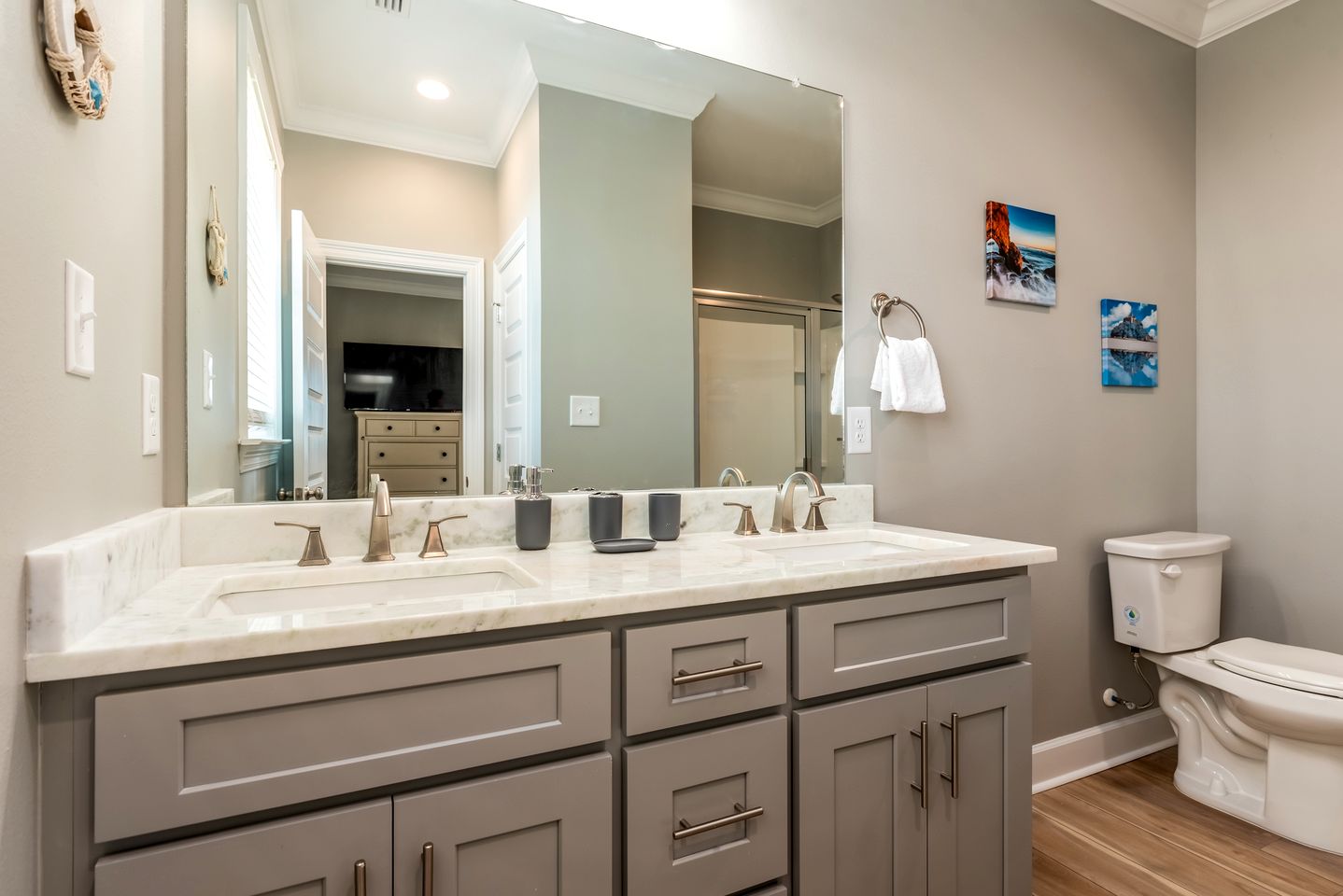 Awesome Oceanfront Beach House with Fantastic Sights in Dauphin Island, Alabama