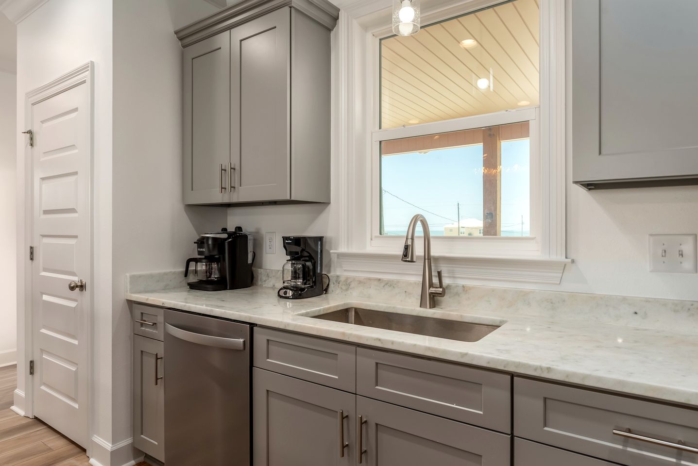 Awesome Oceanfront Beach House with Fantastic Sights in Dauphin Island, Alabama