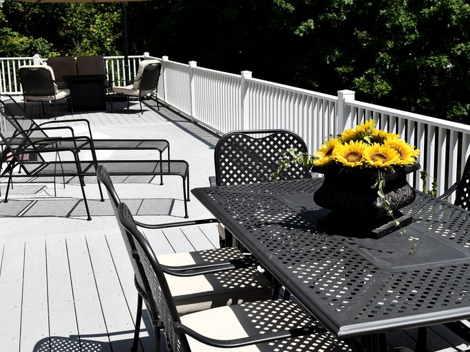 Vacation Rentals (Bracey, Virginia, United States)