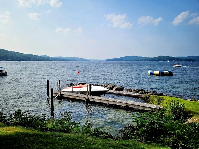 Cabins (United States of America, Laconia, New Hampshire)