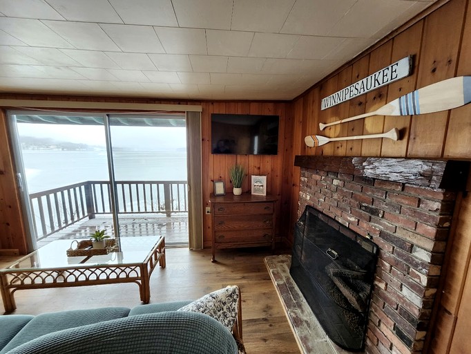 Cabins (United States of America, Laconia, New Hampshire)