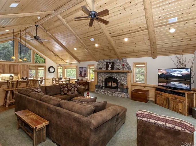 Cabins (United States of America, Big Bear Lake, California)