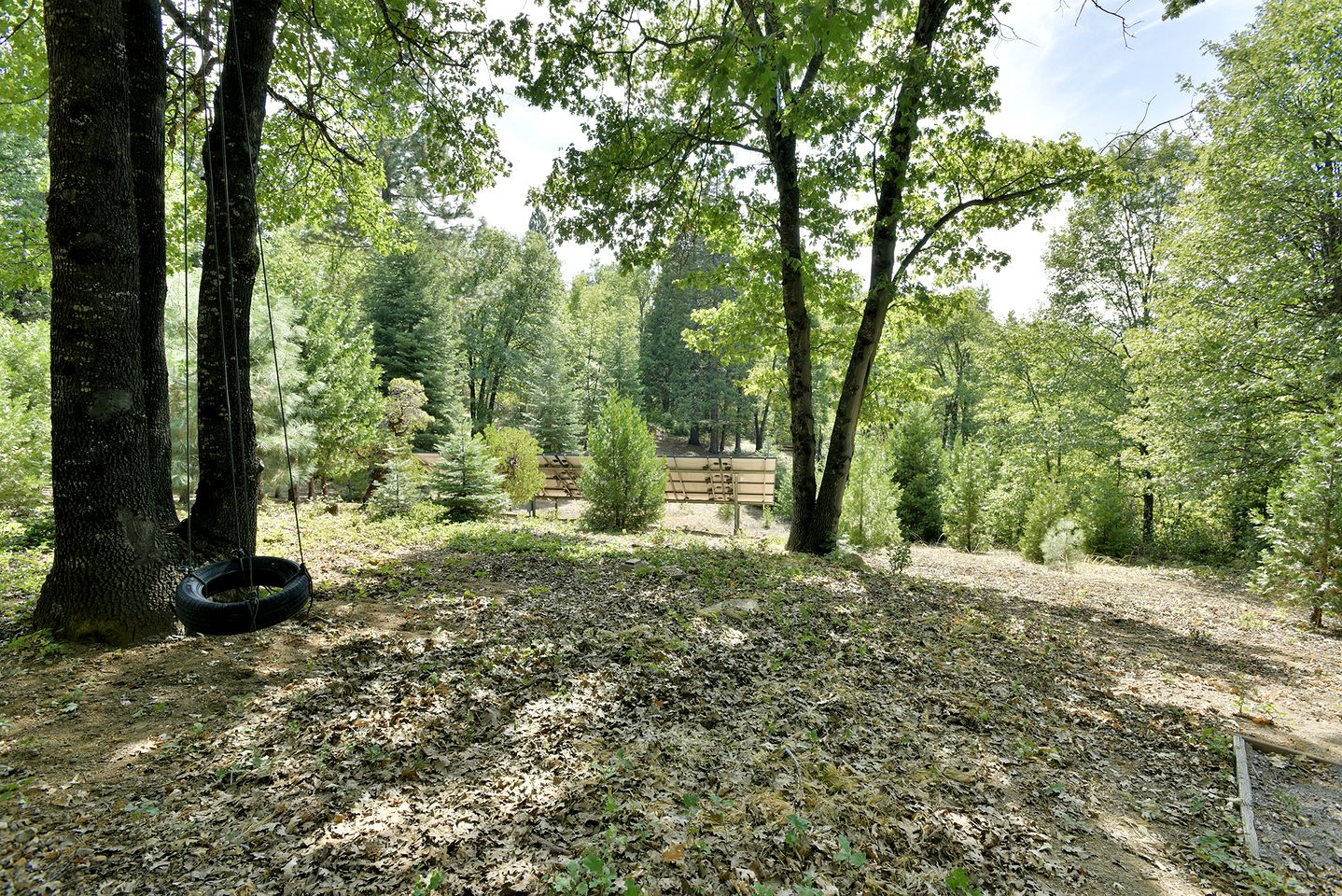 Serene Solar-Powered Retreat with Wood Stove & EV Charger in Mount Shasta, California