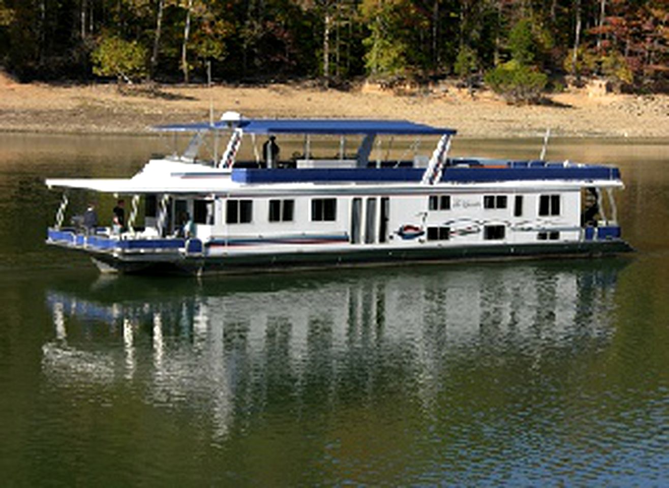 Getaway on a Houseboat on Dale Hollow Lake, Kentucky