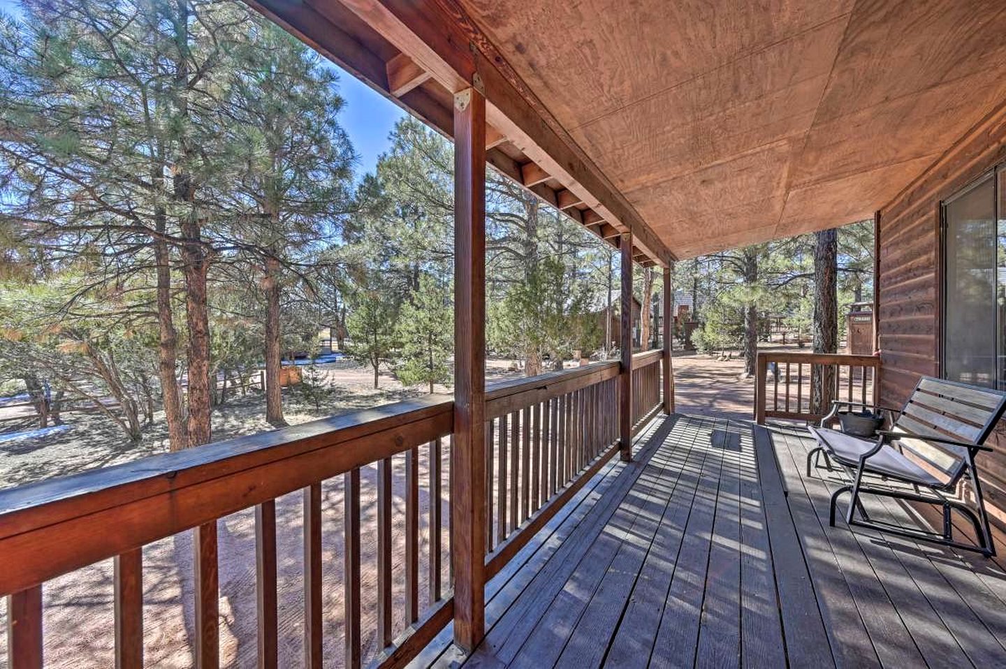 Beautiful Cabin with Hot Tub and BBQ for a Relaxing Retreat in Nature in Heber-Overgaard, Arizona
