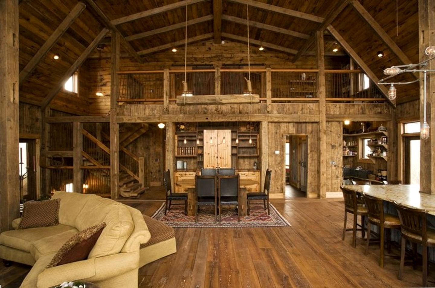 Impressive Luxury Barn Rental with Modern Features Set on Lake Superior, Wisconsin