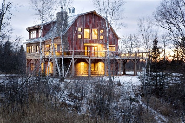 Stay in this modern barn rental on Lake Superior, Wisconsin