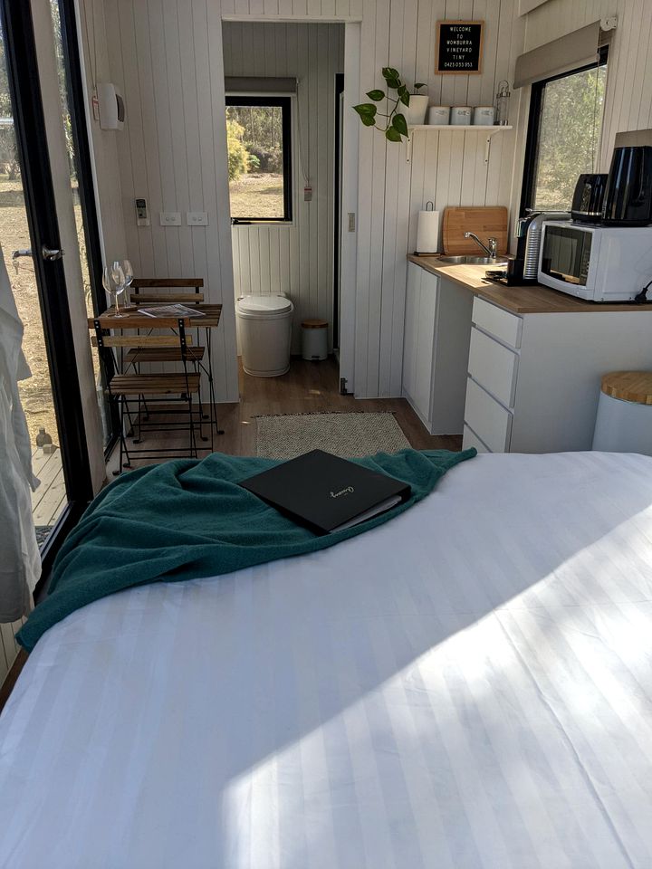 Vineyard Tiny Glamping in Victoria near Kara Kara National Park