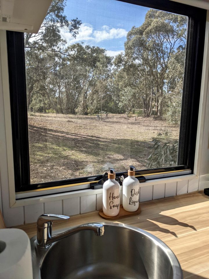 Vineyard Tiny Glamping in Victoria near Kara Kara National Park