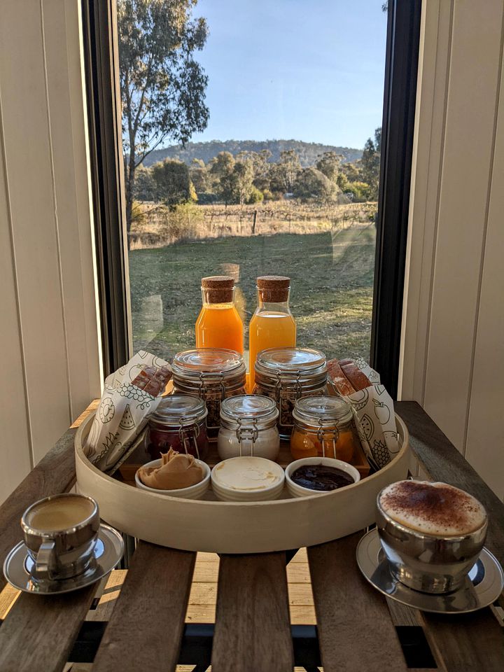 Vineyard Tiny Glamping in Victoria near Kara Kara National Park