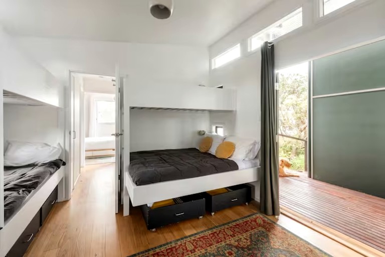 Beach Houses (Australia, Culburra Beach, New South Wales)