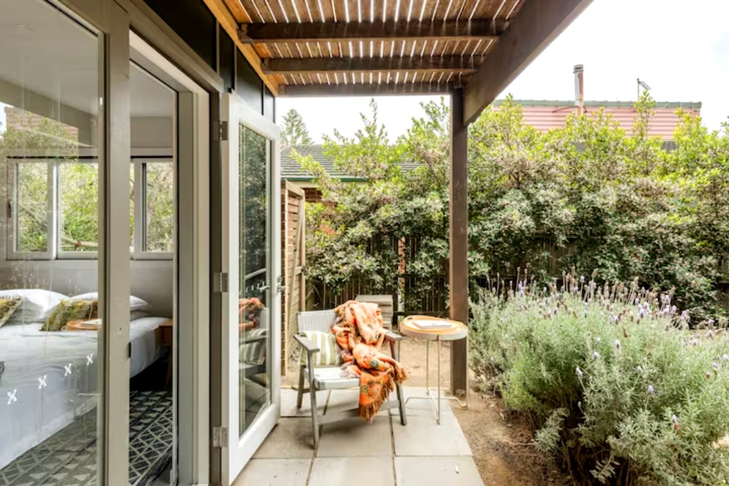 Wonderful Beach House with Fire Pit and Barbecue in Culburra Beach, New South Wales