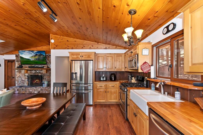 Cabins (United States of America, Big Bear Lake, California)