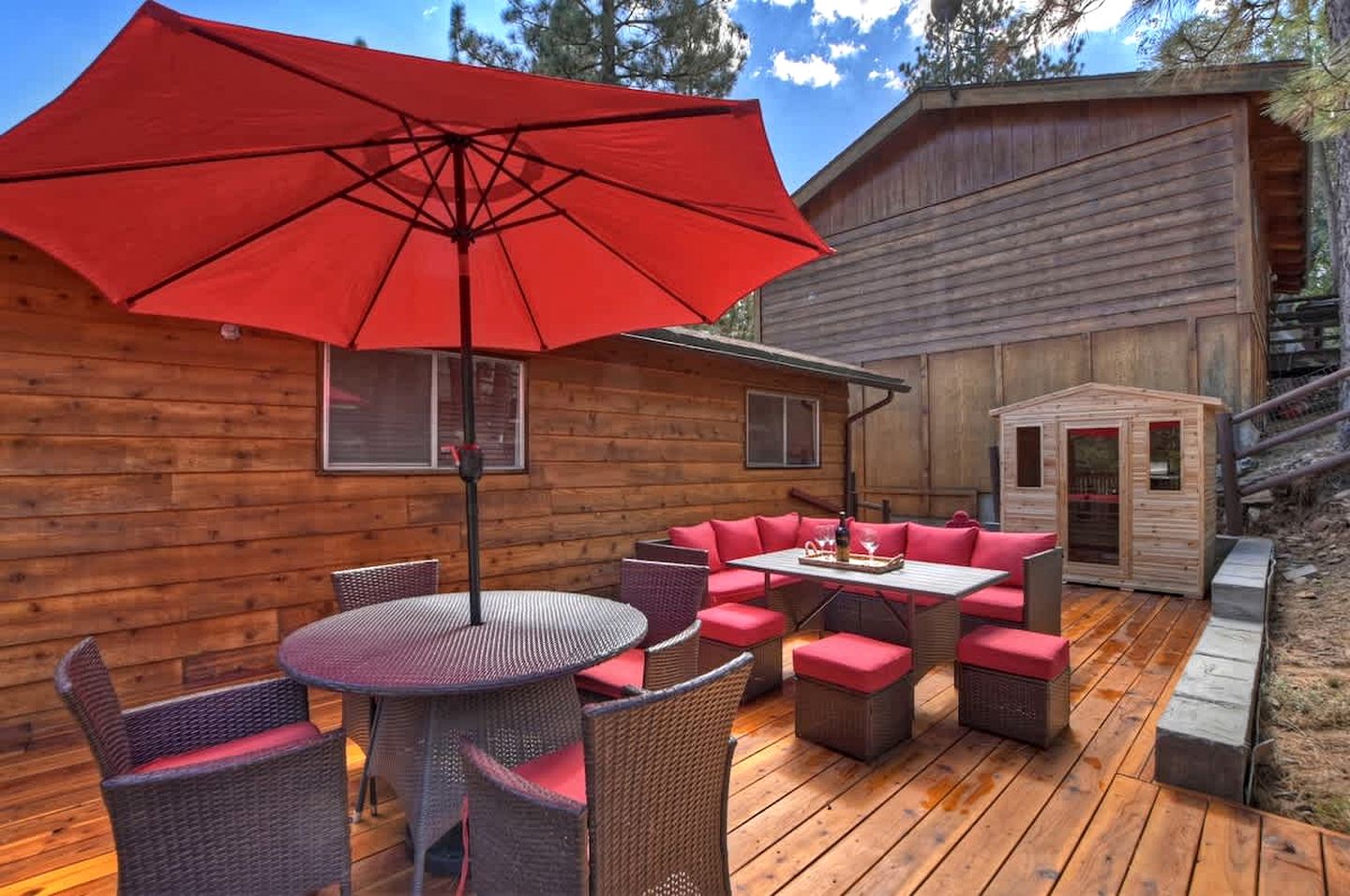 Wonderful Cabin with Amazing Outdoor Space Fantastic for Water Activities in Big Bear Lake, California