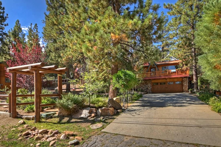 Cabins (United States of America, Big Bear Lake, California)