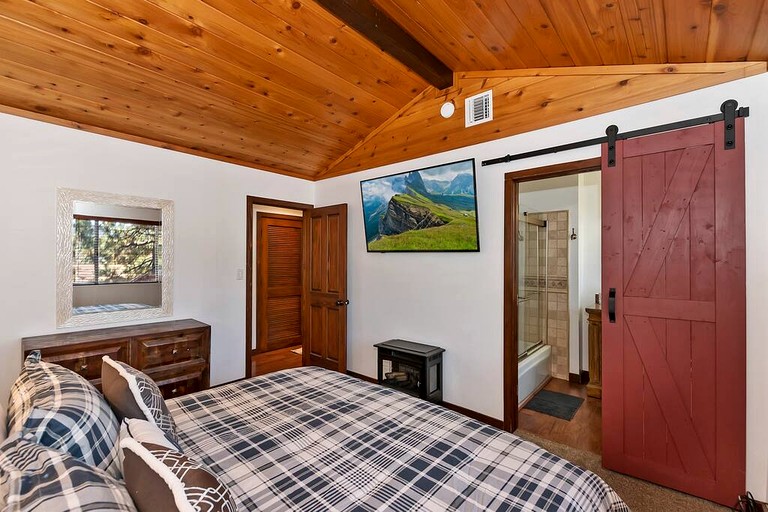 Cabins (United States of America, Big Bear Lake, California)