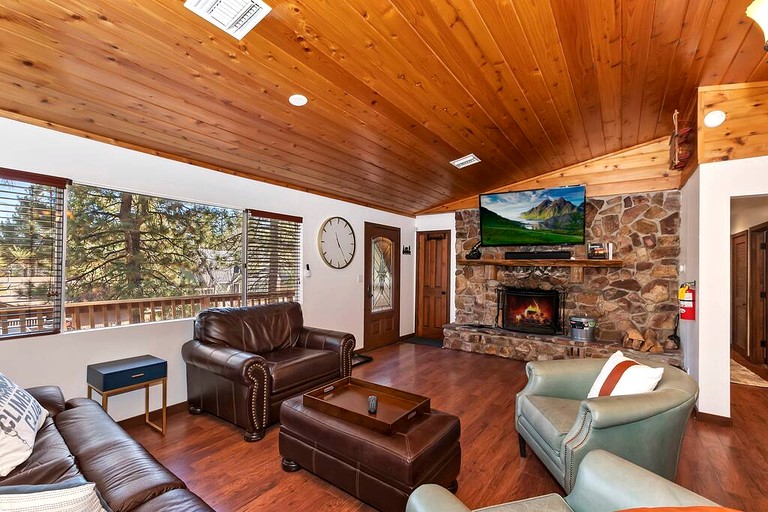 Cabins (United States of America, Big Bear Lake, California)