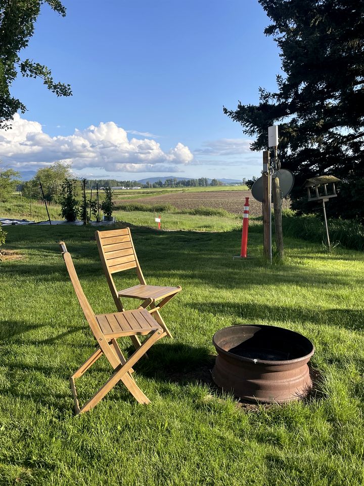 Wonderful Cabin with Fire Pit and Barbecue in Lynden, Washington