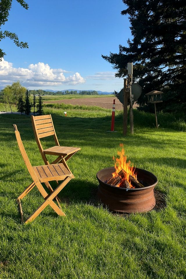 Wonderful Cabin with Fire Pit and Barbecue in Lynden, Washington