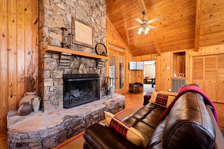 Cabins (United States of America, Mentone, Alabama)