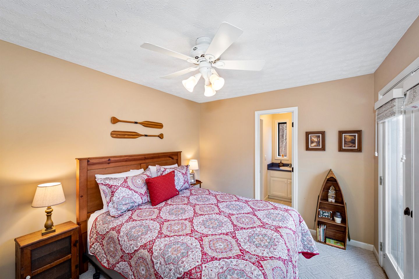 Wonderful Cabin with Fireplace in Mentone, Alabama