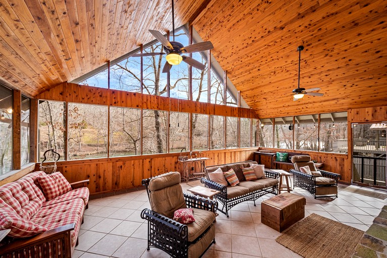 Cabins (United States of America, Mentone, Alabama)