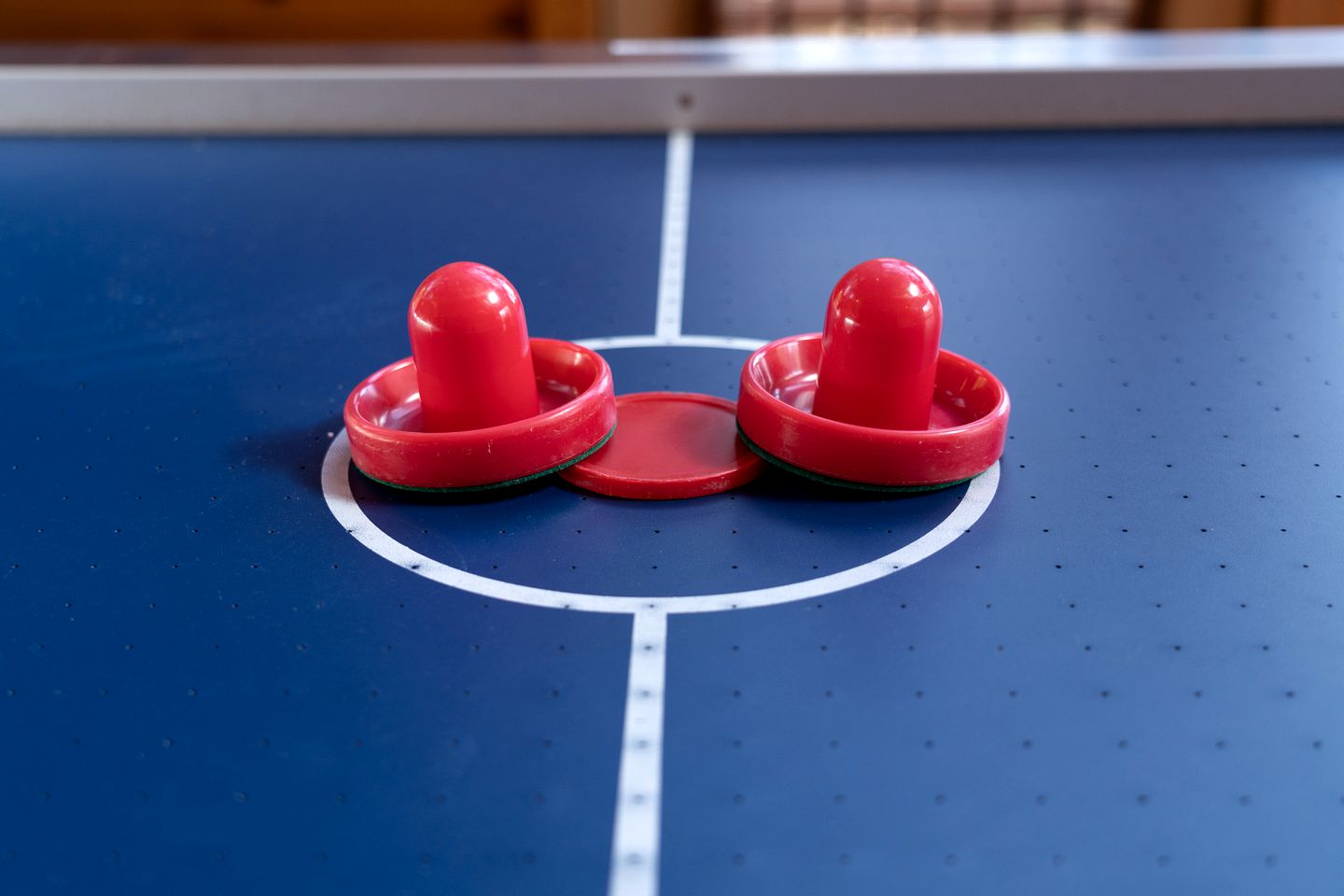 Wonderful Cabin with Jacuzzi, Game Room and Pool in Tennessee